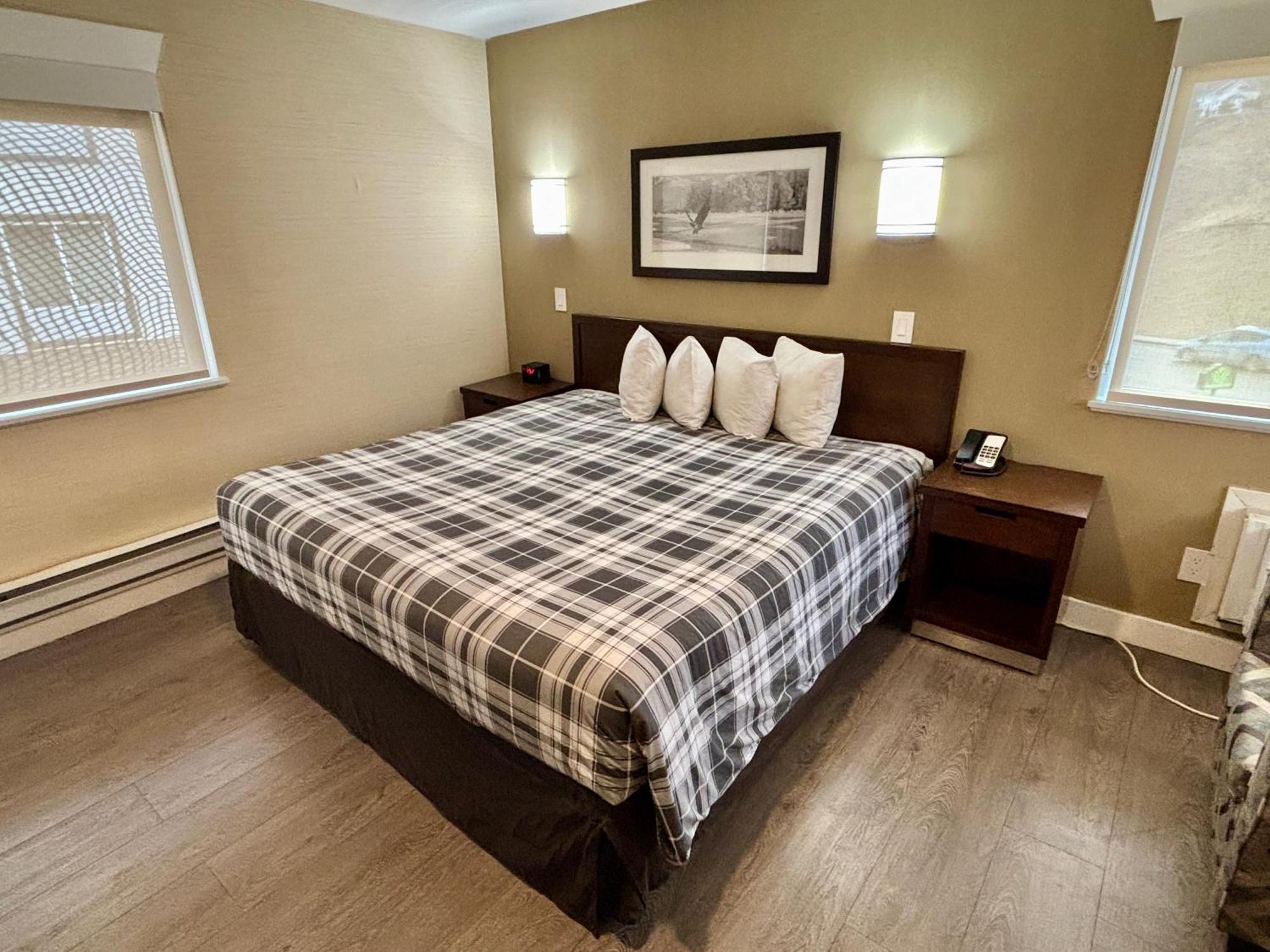 Rodeway Inn & Suites Kamloops Luaran gambar