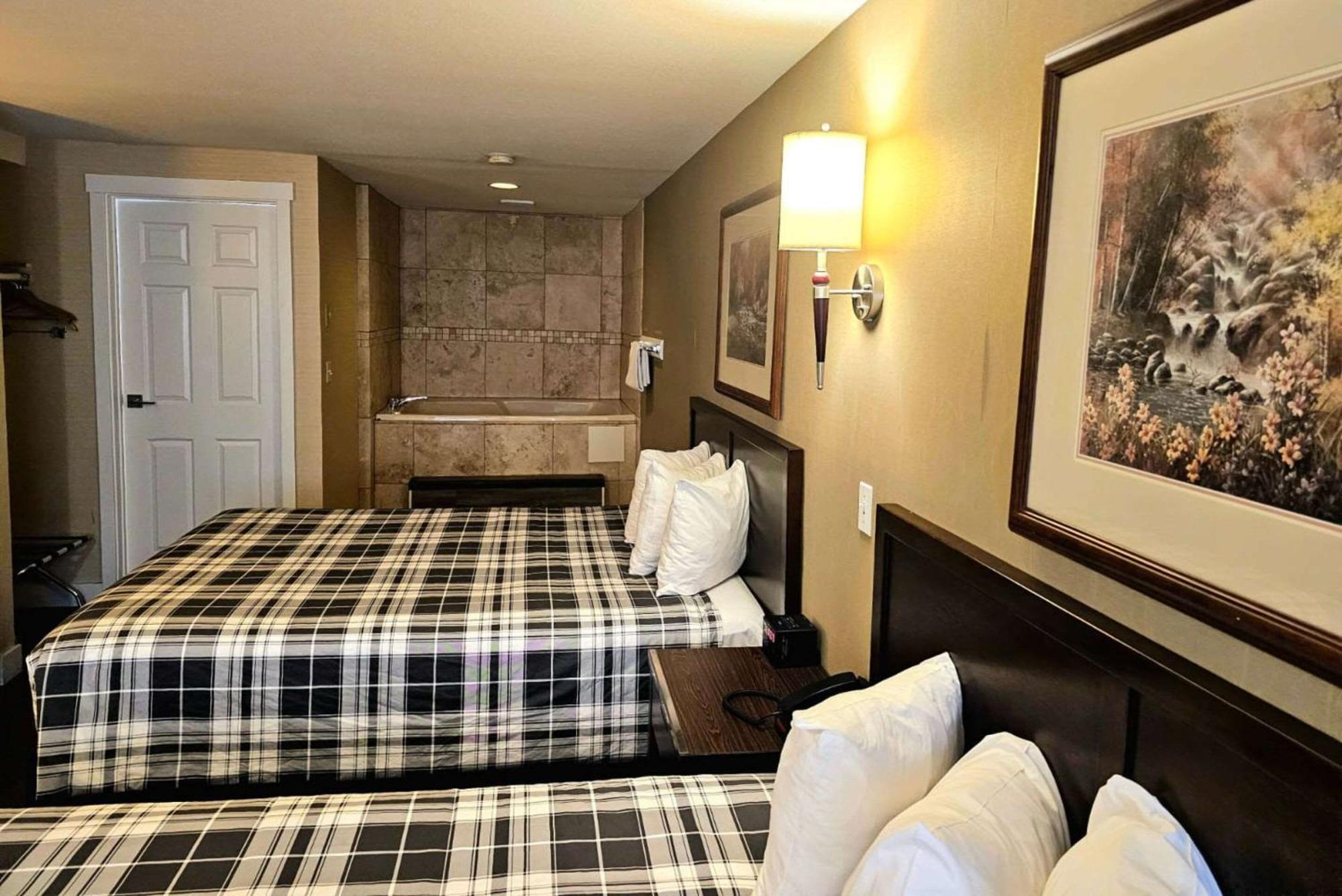Rodeway Inn & Suites Kamloops Luaran gambar