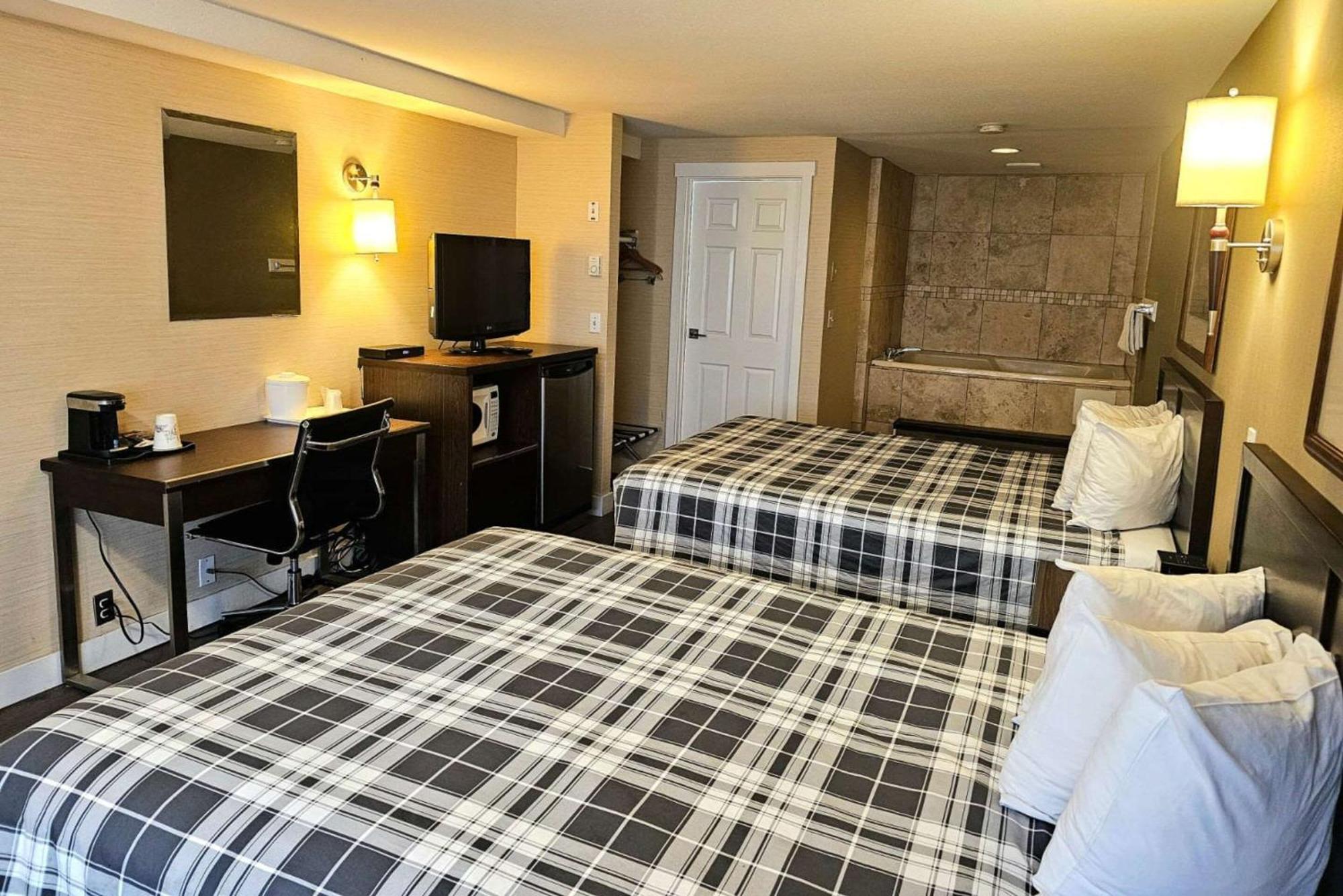 Rodeway Inn & Suites Kamloops Luaran gambar
