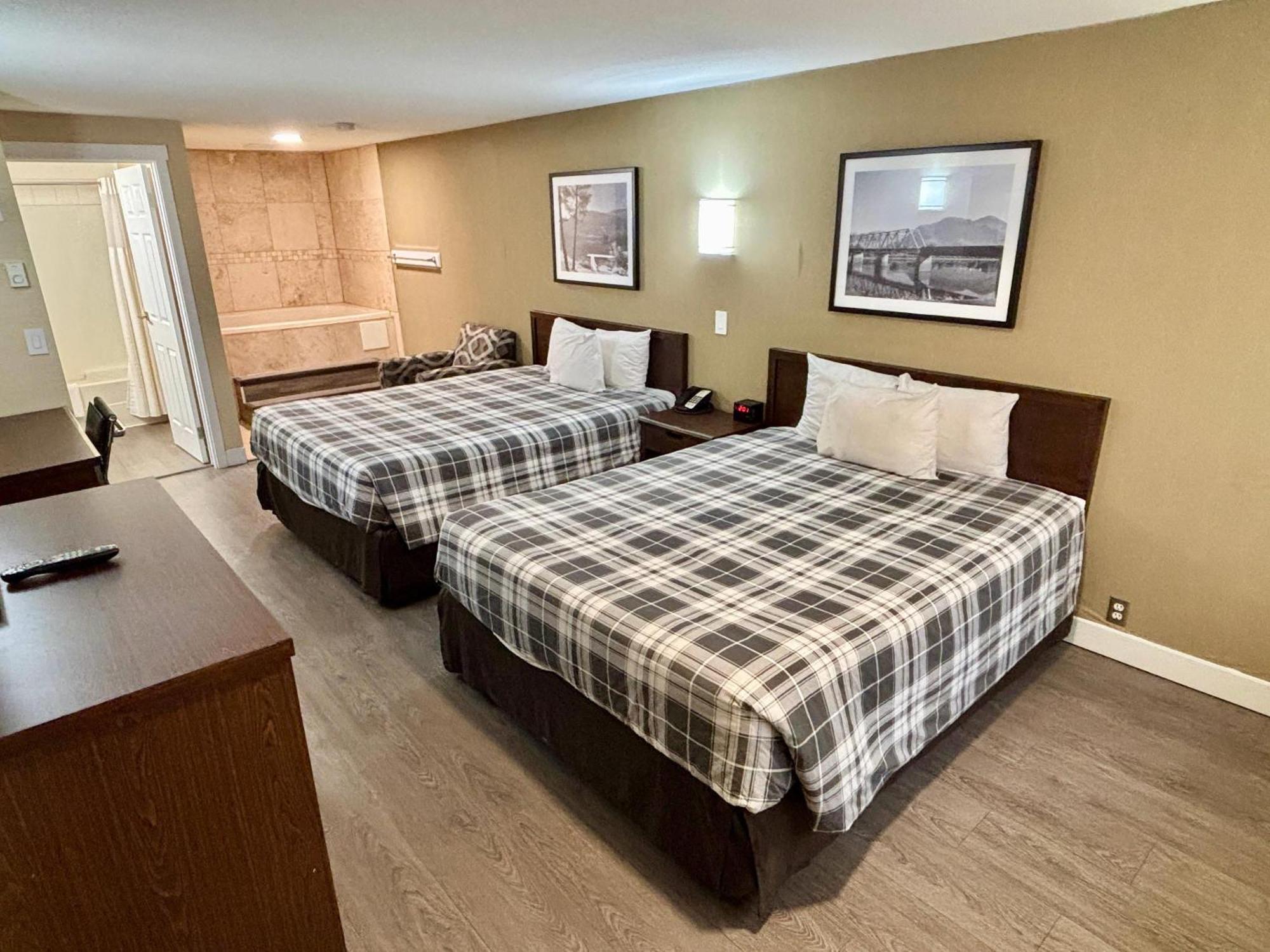 Rodeway Inn & Suites Kamloops Luaran gambar
