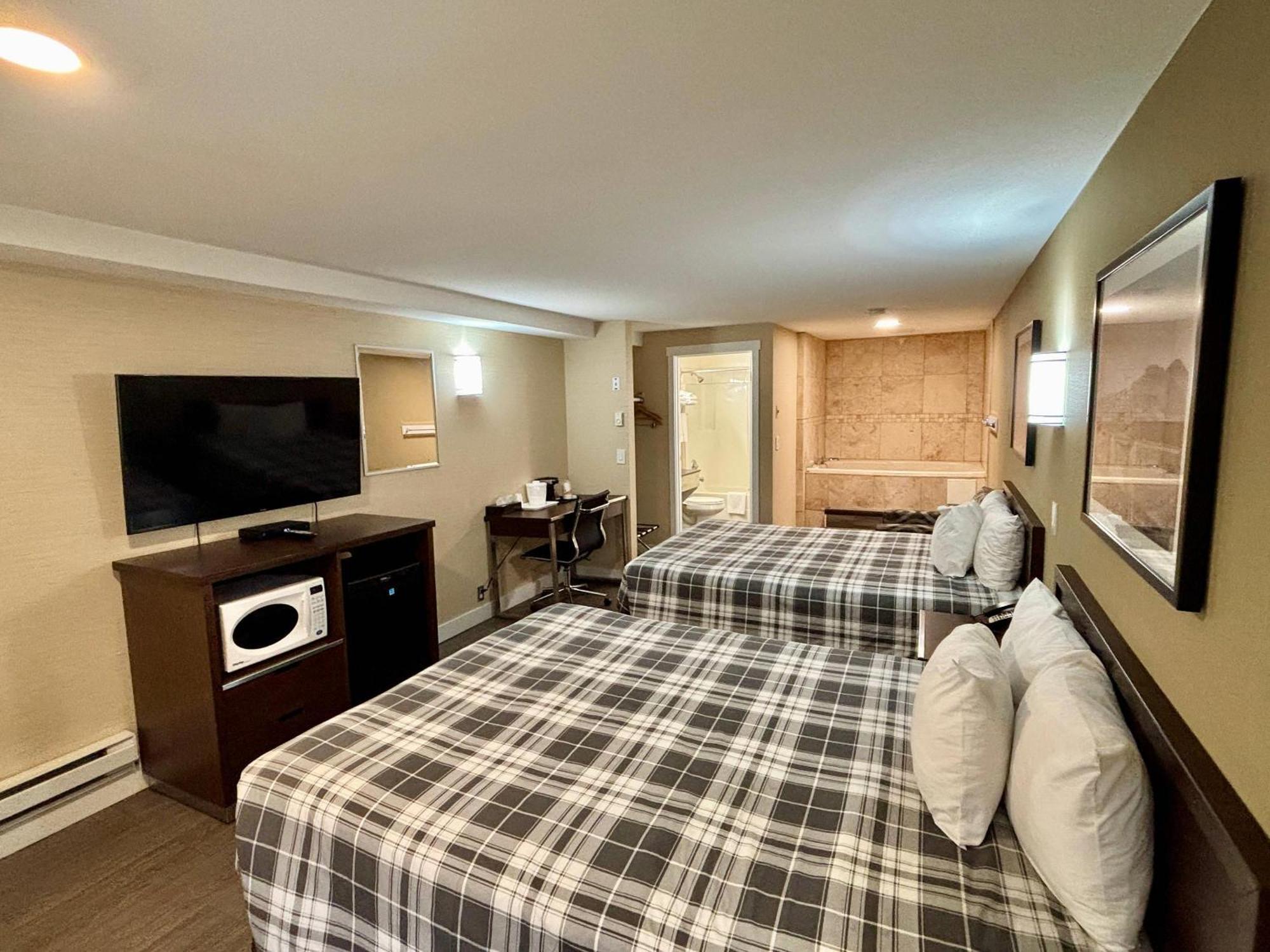 Rodeway Inn & Suites Kamloops Luaran gambar