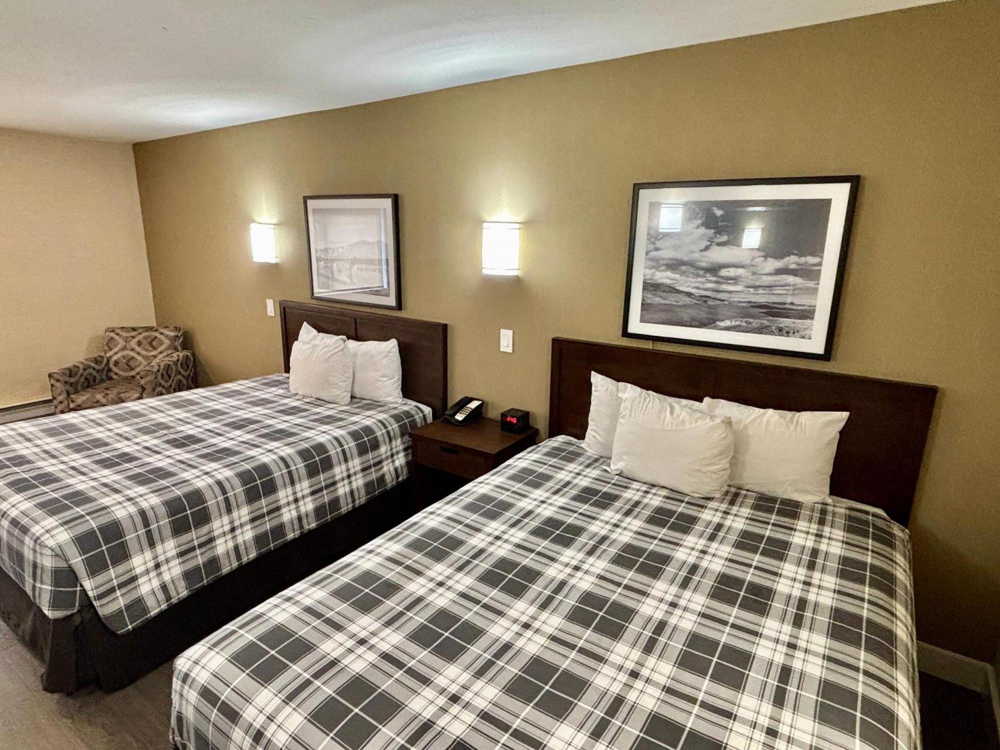 Rodeway Inn & Suites Kamloops Luaran gambar